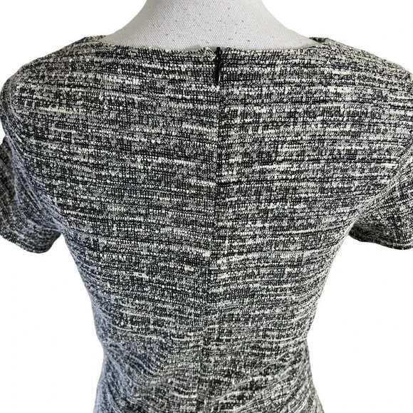 Aqua Tweed Dress Size Medium Black White Gold Metallic Short Sleeve Knee Length - Picture 4 of 7